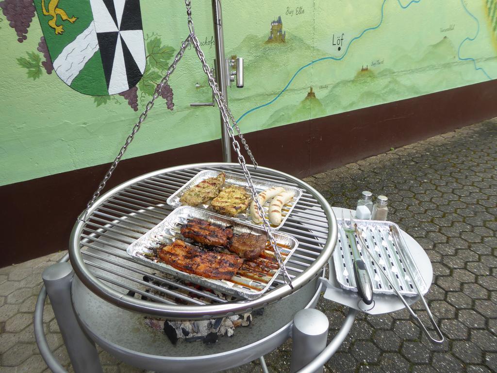 Ferienwohnungen Im Moseltal Лёф Экстерьер фото